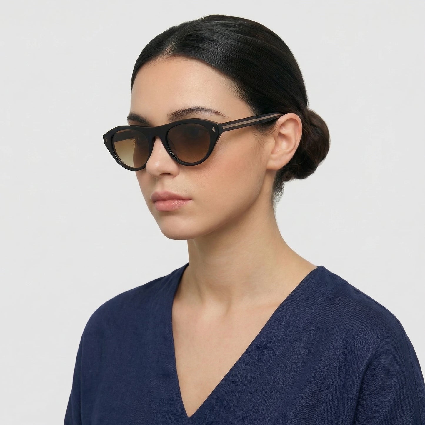 Venicia Oran Sunglasses