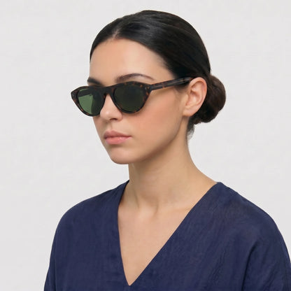 Venicia Oran Sunglasses